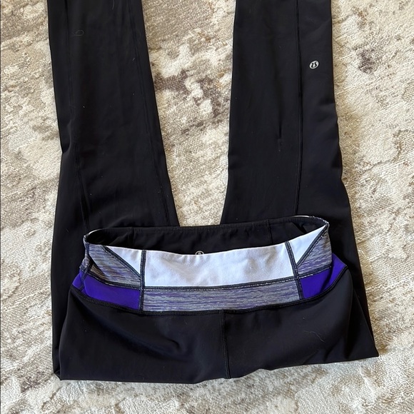 Lululemon Black Leggings with Colorblock Waistband - Picture 2 of 3